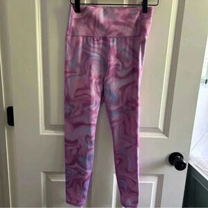 NWOT All in Motion marbled athletic leggings, girls size 14. Pink purple pastel